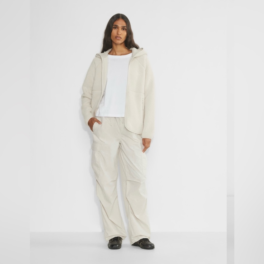 ARITZIA TNA Squad Pocket Parachute Pant. Size Small. Matte Pearl.